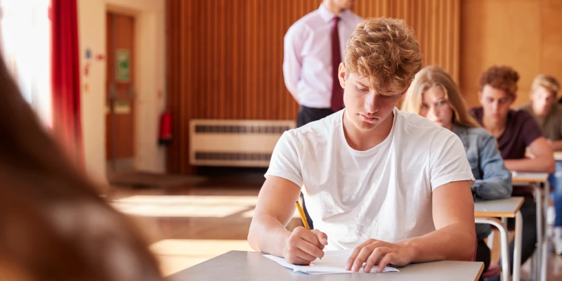 Terminy próbnych egzaminów maturalnych i ósmoklasisty (28.10.2025)