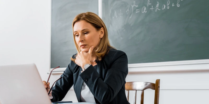 Dziś wchodzą w życie nowe przepisy dotyczące oceny pracy nauczycieli (28.11.2025)