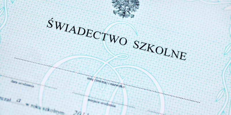 Nowe wzory świadectw i legitymacji szkolnych – projekt nowelizacji rozporządzenia (6.10.2023)